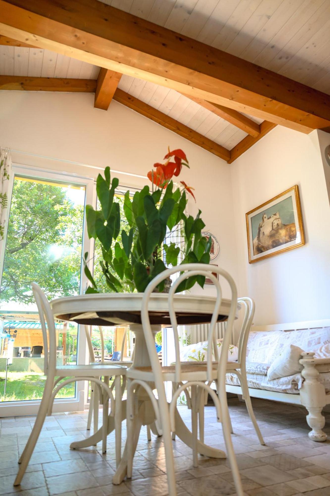 Cadrecca Tra Terra Luna E Mare Bed & Breakfast 3*