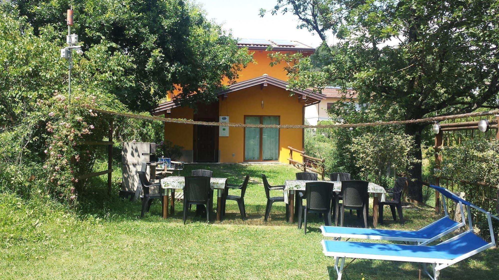Bed & Breakfast Cadrecca Tra Terra Luna E Mare