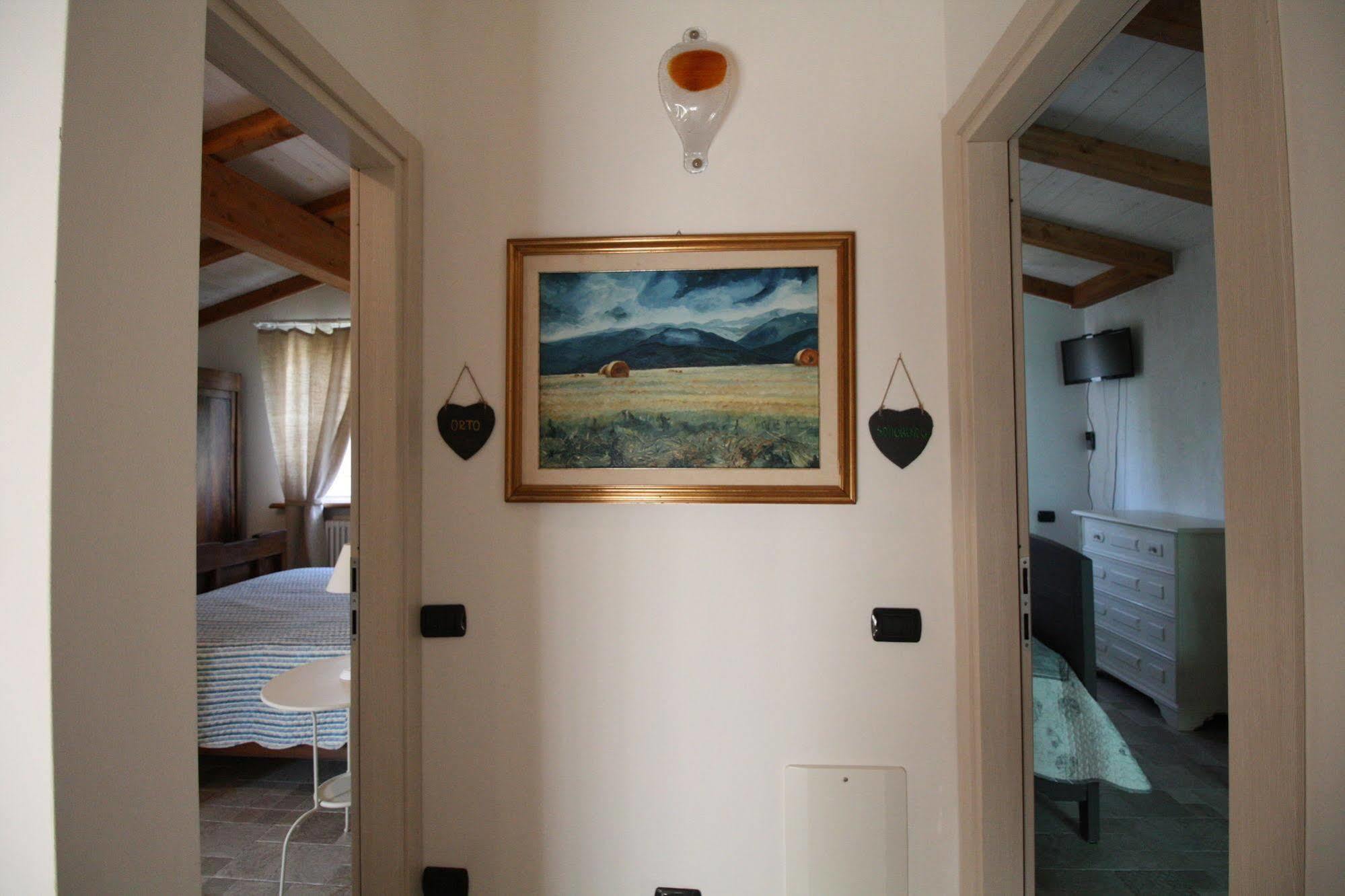 Cadrecca Tra Terra Luna E Mare Bed & Breakfast 3*